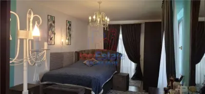 Suceava Scheia Vila P+E+M 240mp LUX  mobilata si dotata complet Teren 1000mp amenajat - foto 10