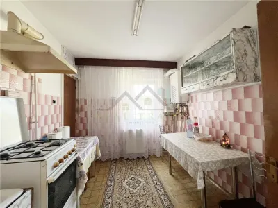 Apartament 3 camere, 2 bai, 2 balcoane, 78 mp, Carpatilor - foto 10