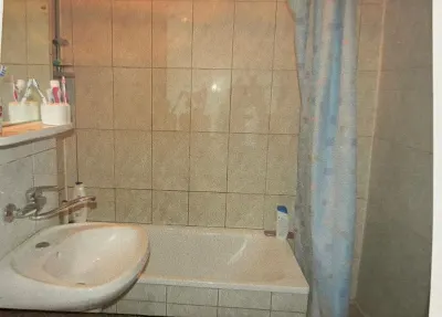 Apartament 3 camere Calea Bucuresti,-Judetean decomandat,135000 Euro - foto 5