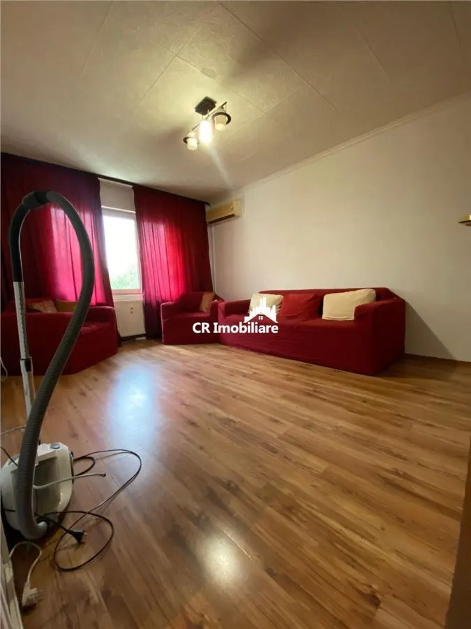 Apartament 3 camere Oltenitei - foto 1