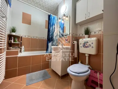 Apartament cu 3 camere, decomandat, 2 bai , 2 balcoane,zona Soarelui - foto 11