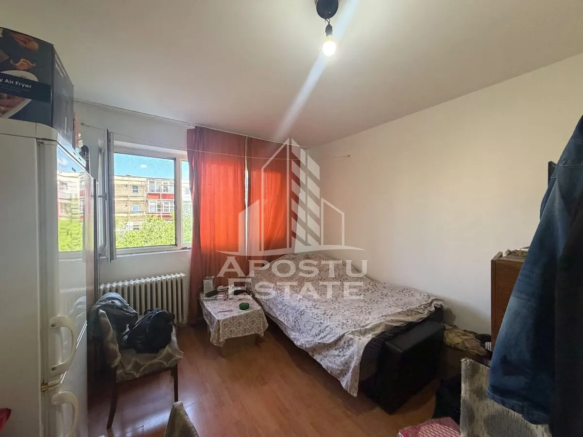 Garsoniera de vanzare , Zona UMT,Timisoara - foto 1