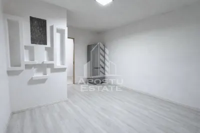 Garsoniera , etaj 4/4, zona Sagului - Timisoara