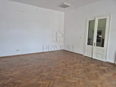 Spatiu comercial - zona excelenta - centrala proprie - aer conditionat - foto 2