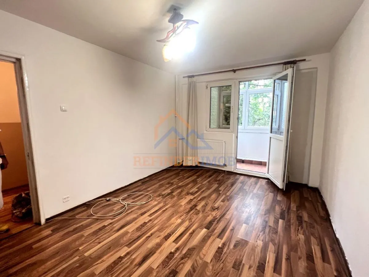 Vanzare apartament 2 camere Brancoveanu - Secuilor - foto 1