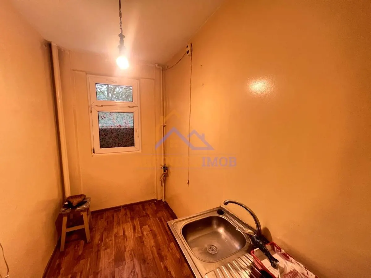 Vanzare apartament 2 camere Brancoveanu - Secuilor - foto 5