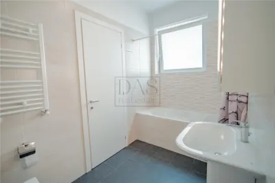 Floreasca | Laguna residence | 4 Camere | Vedere Lac | Piscina, Parc privat - foto 17