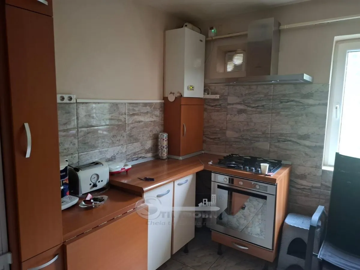 Apartament 3 camere semidecomandat 68 mp de închiriat Cantemir - foto 10