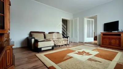 Casa Spatioasa cu Teren Generos in Vladimirescu - foto 9