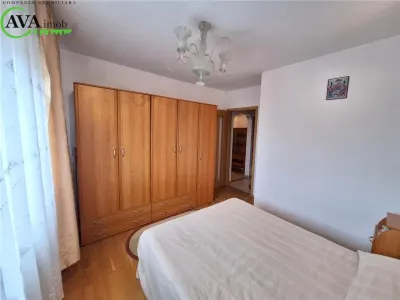 Apartament 2 camere decomandat ,nemobilata, zona Mioritei - foto 2