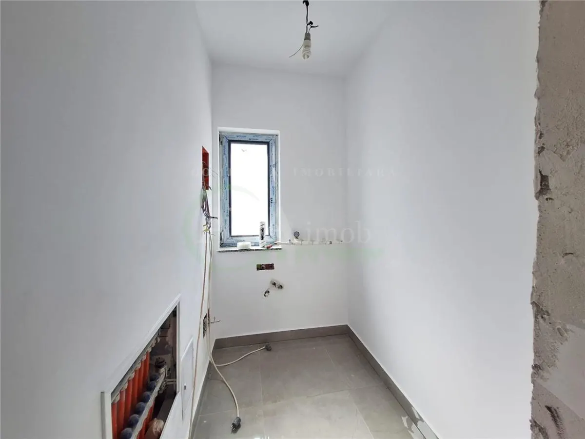 Vila noua din caramida, 130 mp utili – Teren 430 mp | Semineu- Zona Ura - foto 6