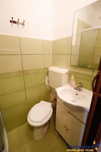 Garsoniera cu baie si bucatarie, mobilata, Tractorul, Brasov - foto 8