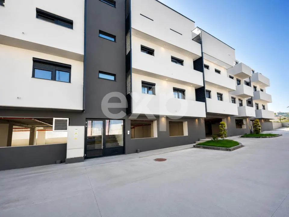 Apartament 3 camere Pitesti | Zona Stadion - foto 1