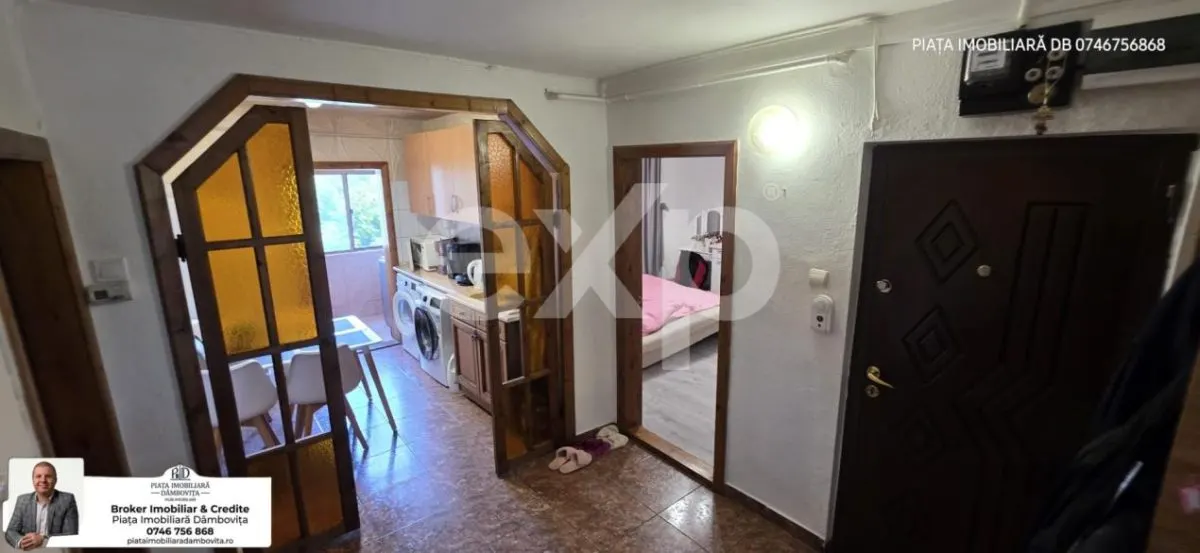 Apartament 2 Camere Decomandat – Micro 4, Târgoviște – foarte spațios - foto 1