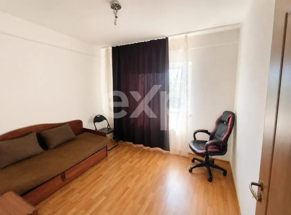 Apartament 3 camere Prundu - foto 2