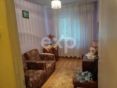 Vanzare apartament 3 camere Mioveni - foto 3
