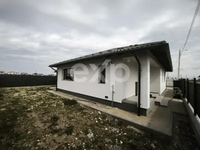 BRADU | Casa Noua | 3 camere | Zona Primărie - Bradu