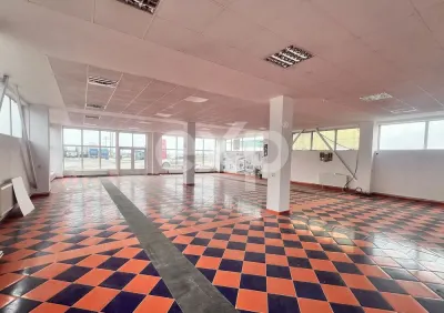 De inchiriat spatiu comercial, hale depozitare, birouri - Gaesti