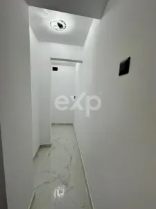 Apartament de vânzare – 3 camere , Micro 8 ,et 1 - foto 11