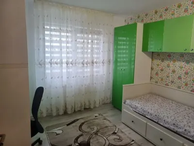 Apartament 2 camere de închiriat – Mircea, etaj 3, centrală termică, aer condiționat - foto 5