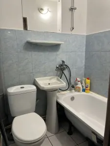 Cameră de cămin de închiriat – Bularga, aproape de Podu Roș și Palas - foto 3