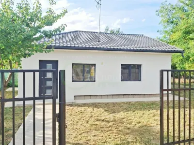 Casa la cheie, 75 mp utili – Margineni | Teren 380 m - Bacau
