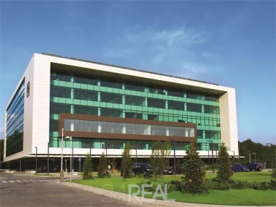 Spatii comerciale de inchiriat in Platinum Business de la 405 mp - foto 3