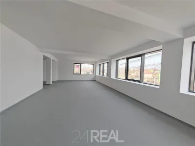 Spatiu comercial - stradal DN1 - showroom + depozitare - foto 9