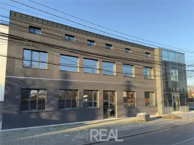 Spatiu comercial - stradal DN1 - showroom + depozitare - foto 10