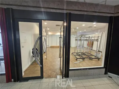 Inchiriere Spatii Comerciale de la 30 mp - foto 15