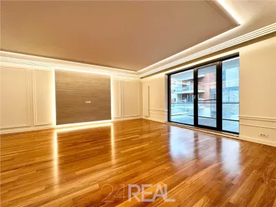 Apartament 4 camere decomandat in Ansamblul Washington” - Bucuresti