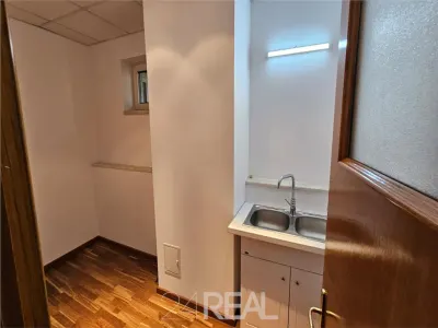 Inchiriere birou langa Herastrau/Arcul de Triumf - parter de la 270 mp - foto 13
