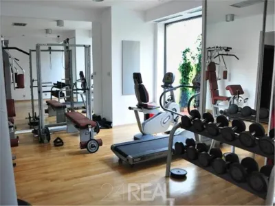 Spatiu pentru birouri 335 mp cu piscina si sala de fitness - foto 7