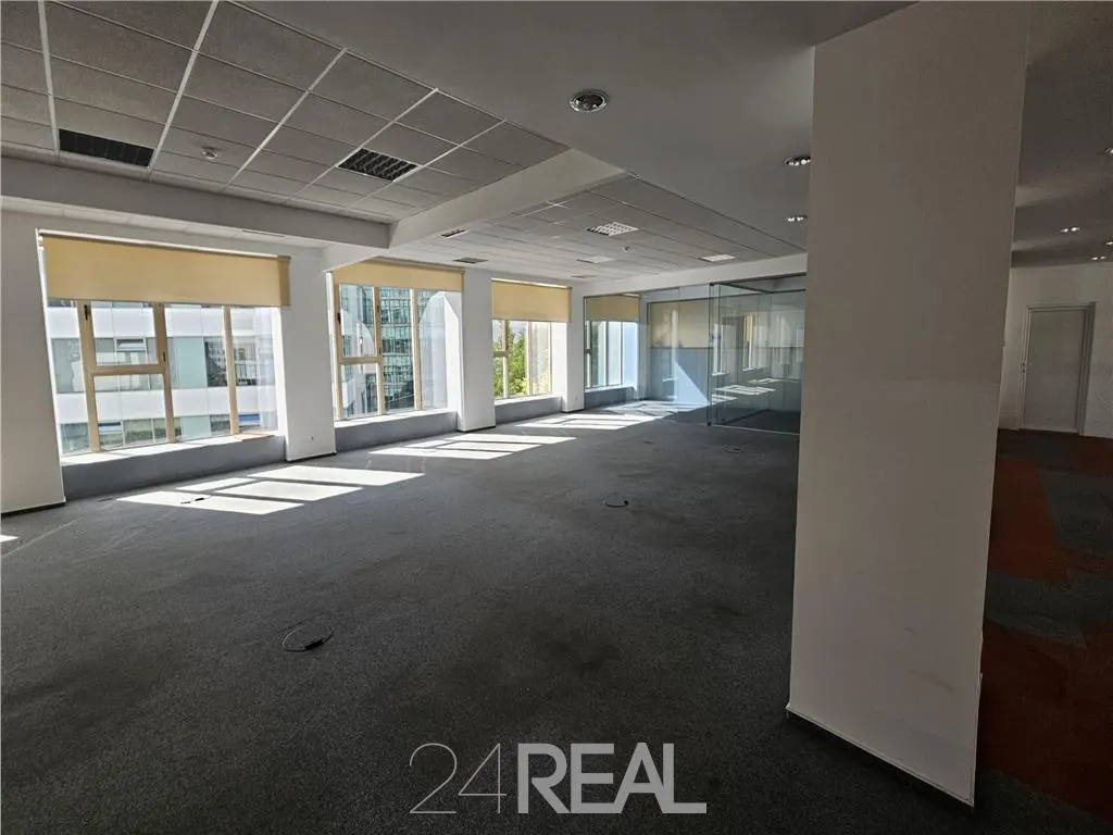 Spatii de birouri langa metrou Aurel Vlaicu - 70 mp si 128 mp - foto 9