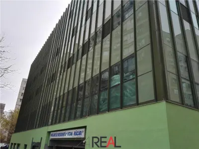 Vanzare cladire pe etaje - pretabil clinica, spital - Bucuresti