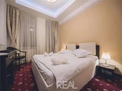 Hotel de vanzare in Predeal potrivit pentru investitie - foto 9