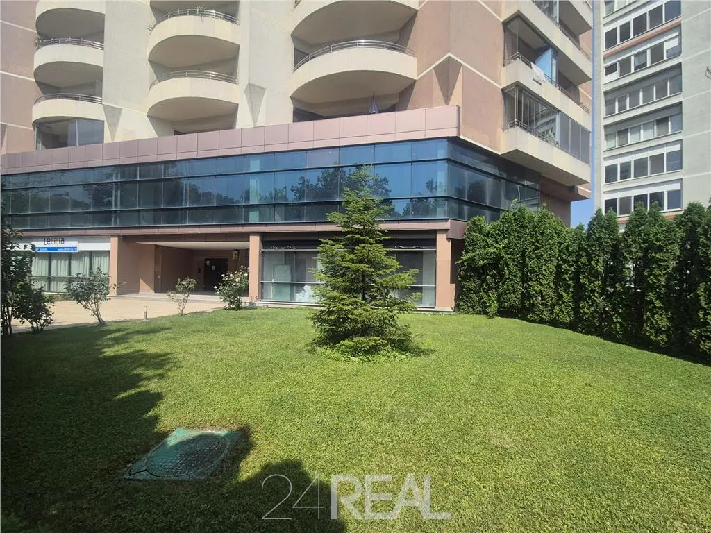Spatiu multifunctionale - clinica, comercial, showroom, birouri - foto 1
