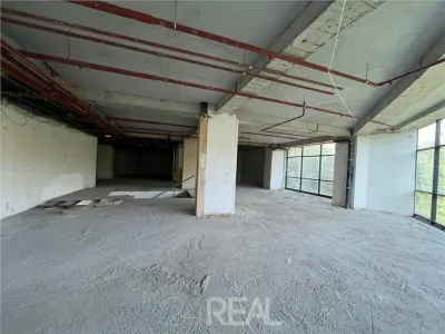 Spatiu multifunctionale - clinica, comercial, showroom, birouri - foto 11