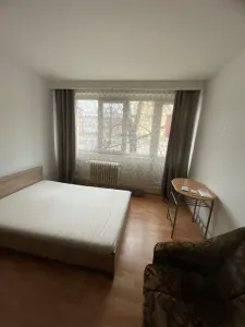 Garsonieră de închiriat â€” Podu Roș - foto 7