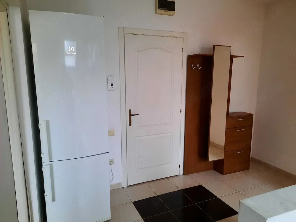 Apartament cu 1 camera strada Victoriei - foto 1