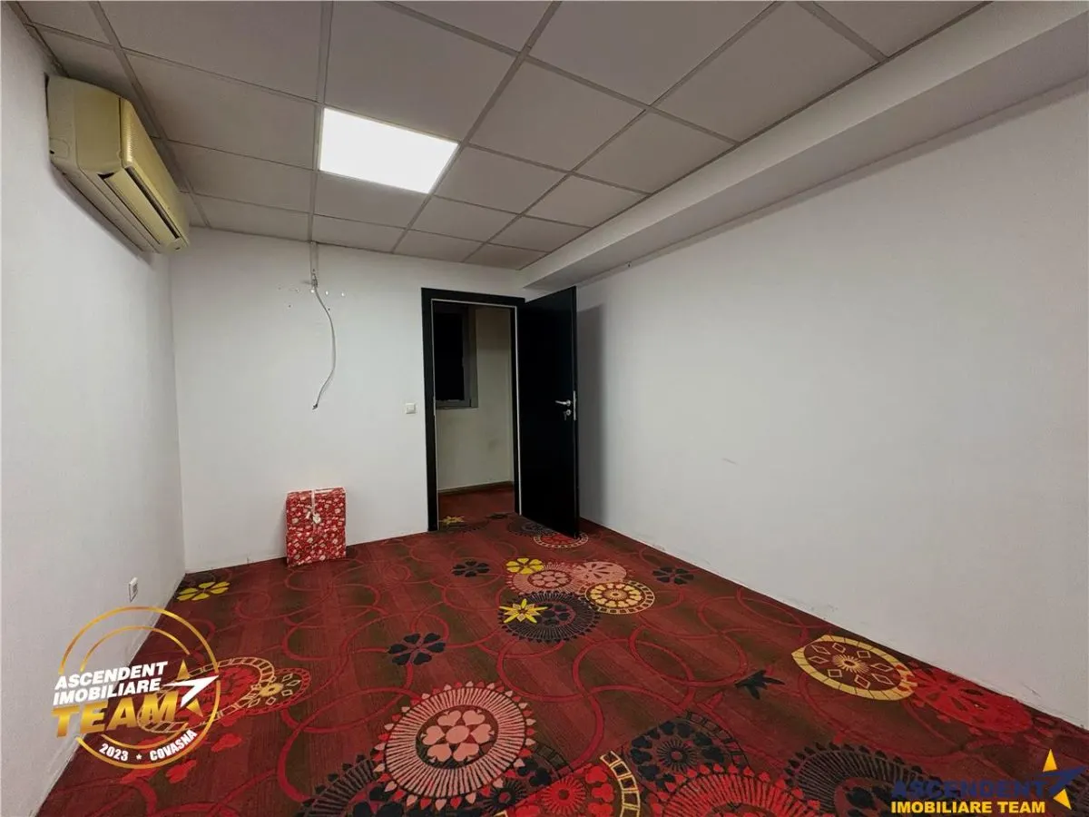 FILM&3D! Spatiu comercial ultracentral, vitrina generoasa,multiple posibilitati de amenajare, Sfantu Gheorghe - foto 17