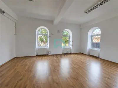 Inchiriere spatiu comercial sau birouri, 550 mp,  Sacele, Brasov - foto 7