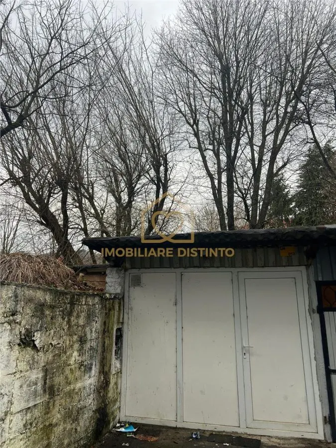 Apartament cu  4 camere si garaj zona centrala - foto 10