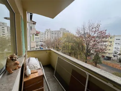 Apartament cu 4 camere zona Moldovei - foto 8