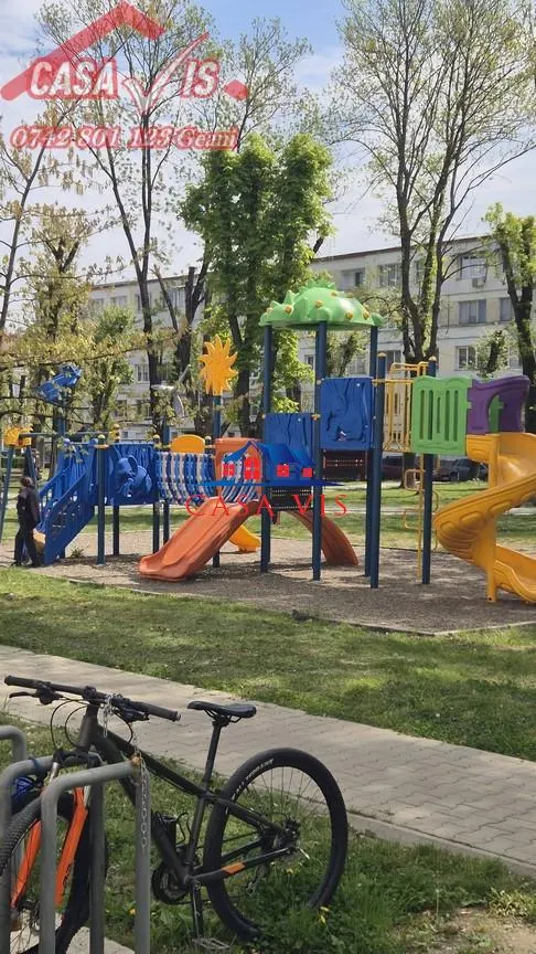 VANDUTA !!! Garsoniera in Onesti 23000 euro, langa hotel Trotus parter la cheie - foto 9