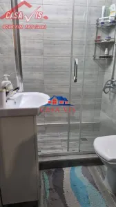Apartament cu 4 camere in Onesti, zona de sus, bloc 1990 - foto 4