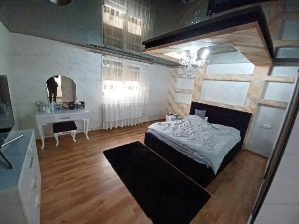 Vila P+1+M, 300mp construiti ,TOTUL NOU  Chercea Mobilat - foto 14