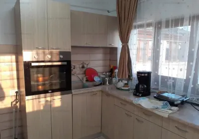 Vila noua P+1, 280mp construiti, zona Centrala, St - 400 mp cu 12 deschidere - foto 14