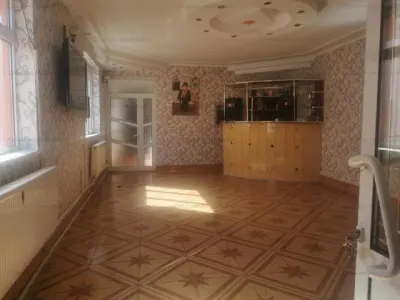 VILA P+1+M 180mp utili zona Centrala 232mp teren - foto 6