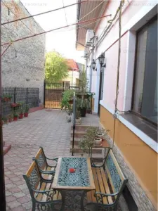 SUPER VILA D+P+M 400mp utili Centru Vechi Gradina Publica 7cam - Braila